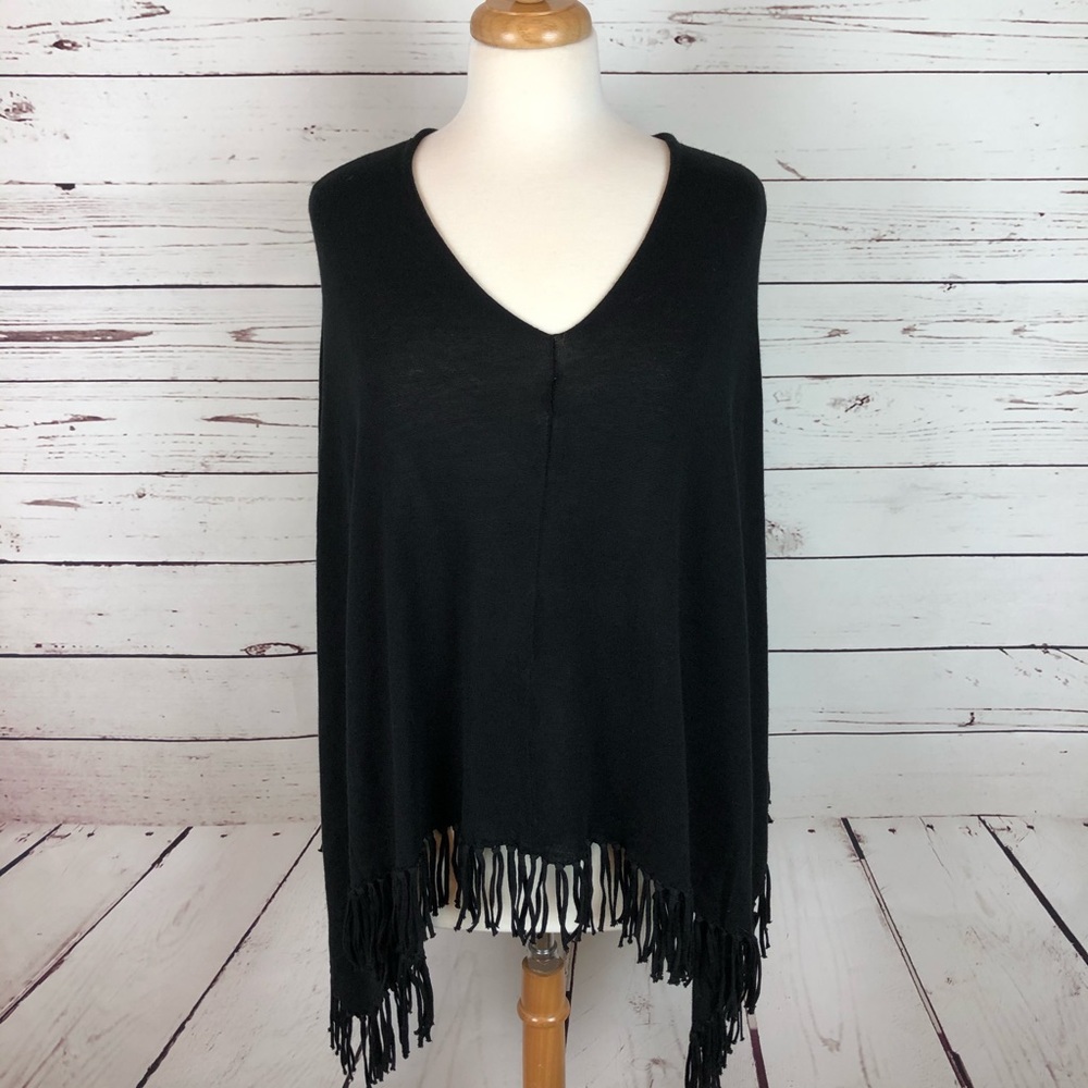 NWT Chico’s Sutton 3 Ways to Wear Poncho